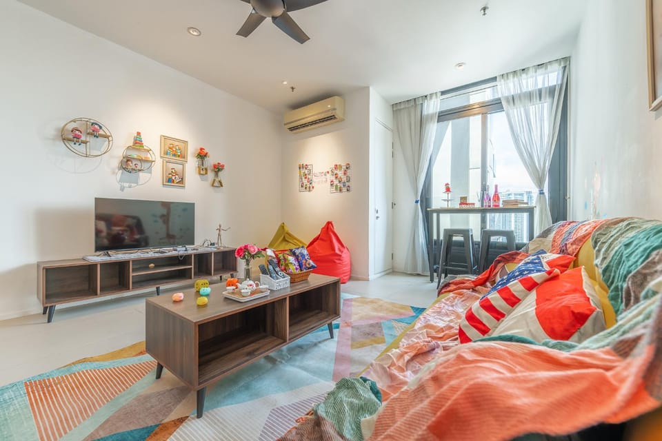 TV and multimedia, Living room, Photo of the whole room, Seating area, air conditioner