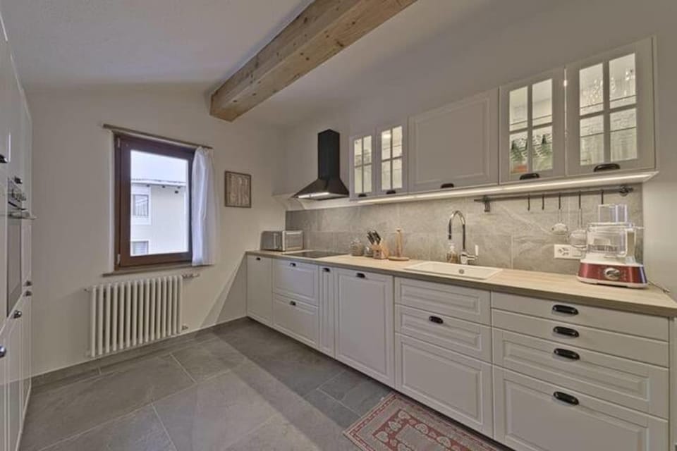 Attic Lake View with Free Parking Apartment in Saint Moritz