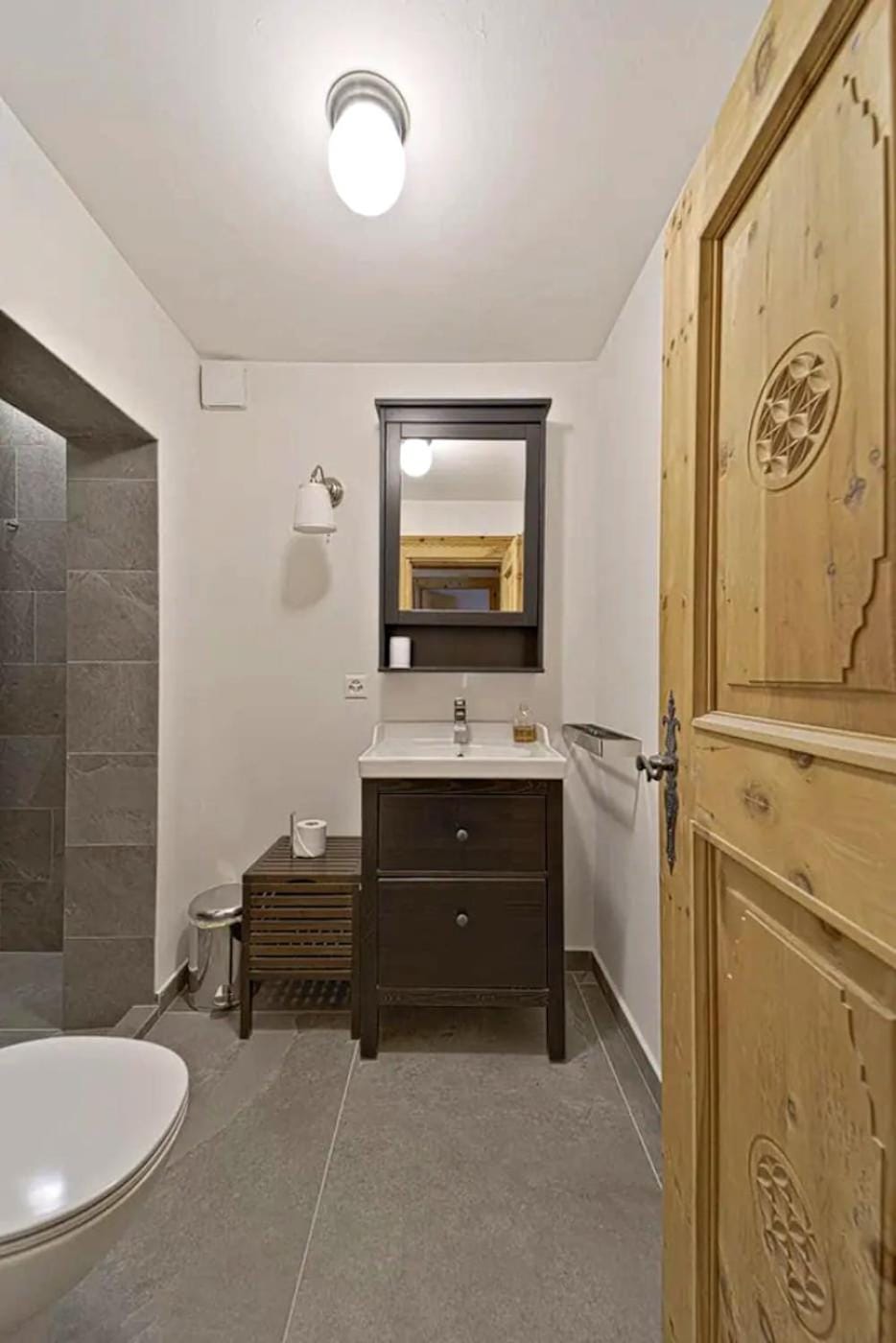 Attic Lake View with Free Parking Apartment in Saint Moritz