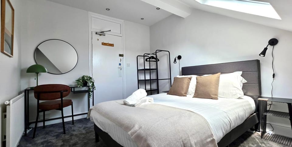 Bed, Bedroom