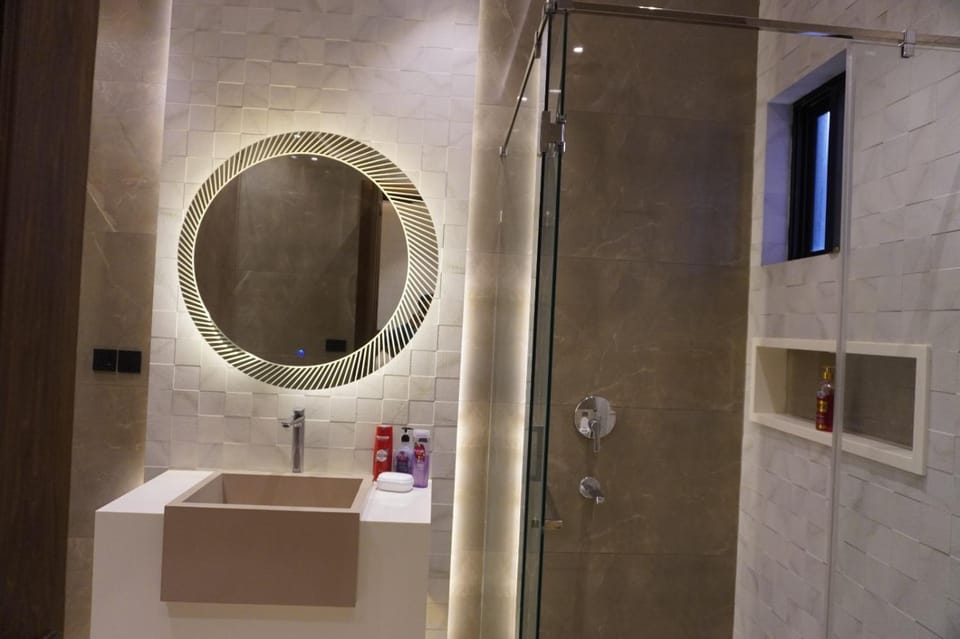 Stylish Room In Lahore DHA Phase 6 Sector D Near Raya and Dolmen Mall Bed and Breakfast in Lahore