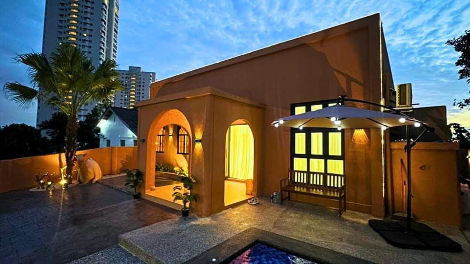 The Luxurious 28 Morocco Villa Villa in Johor Bahru