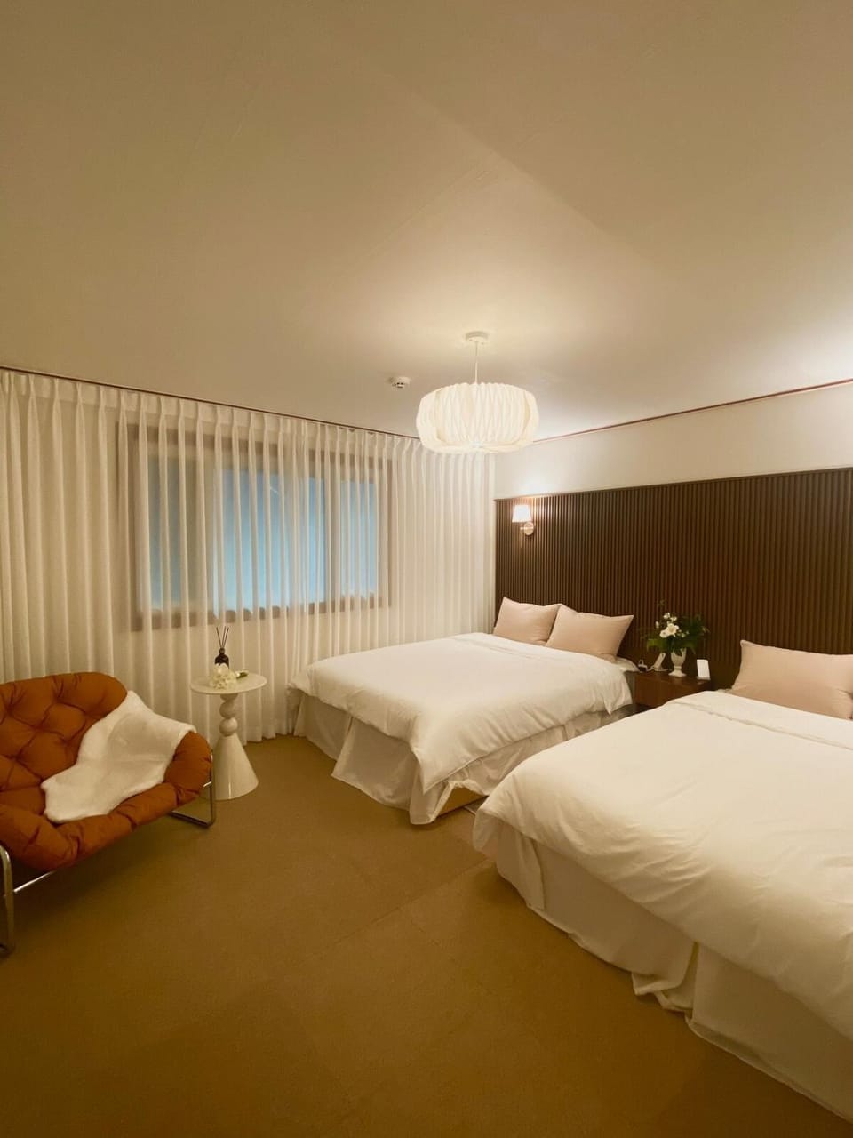 Bed, People, Bedroom, Area and facilities, Family, heating, internet, air conditioner