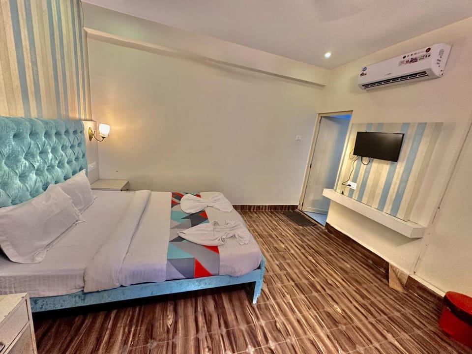Bedroom, air conditioner