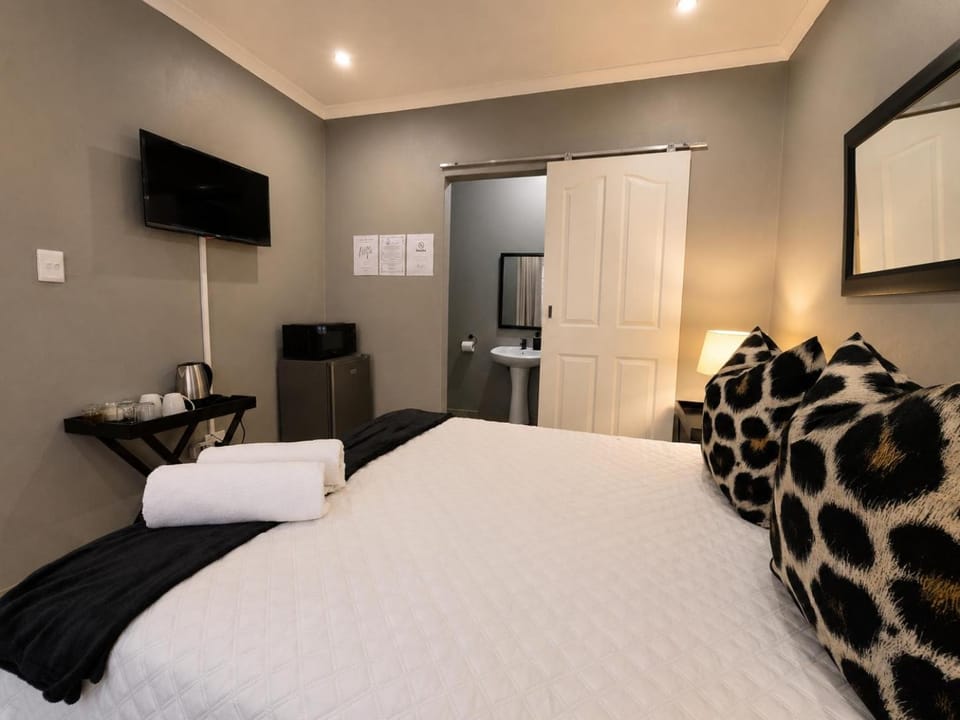 Zhantique Guest House 2- Unit 8 Bed and Breakfast in Gauteng