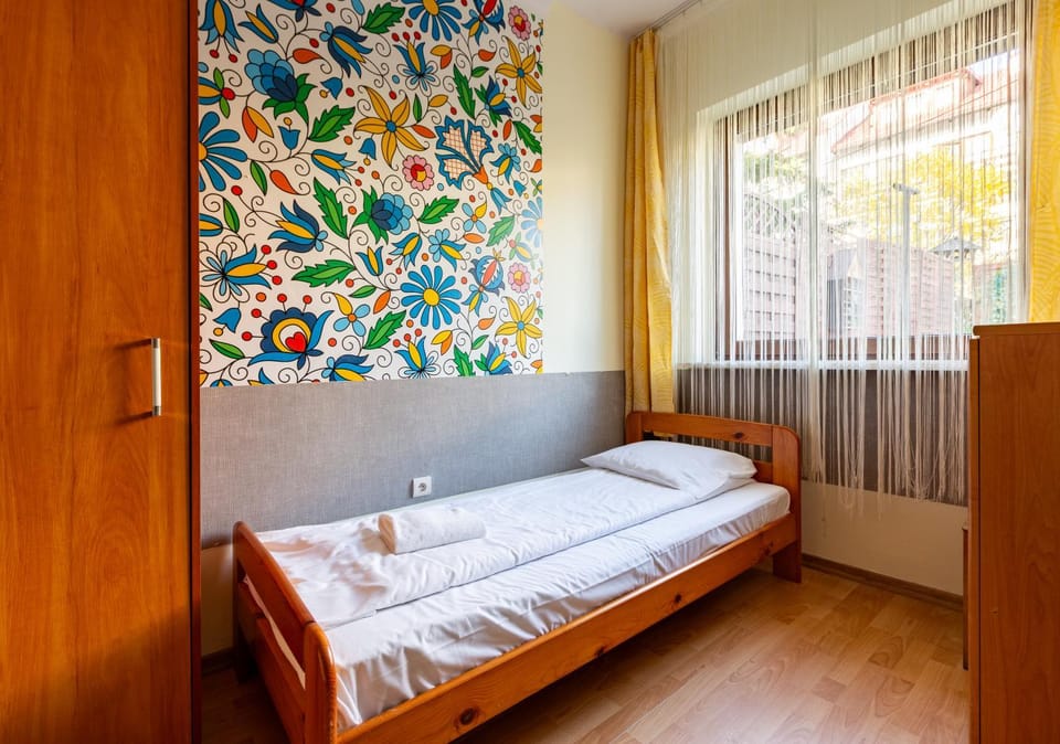 Bed, Photo of the whole room, Bedroom, towels, wardrobe