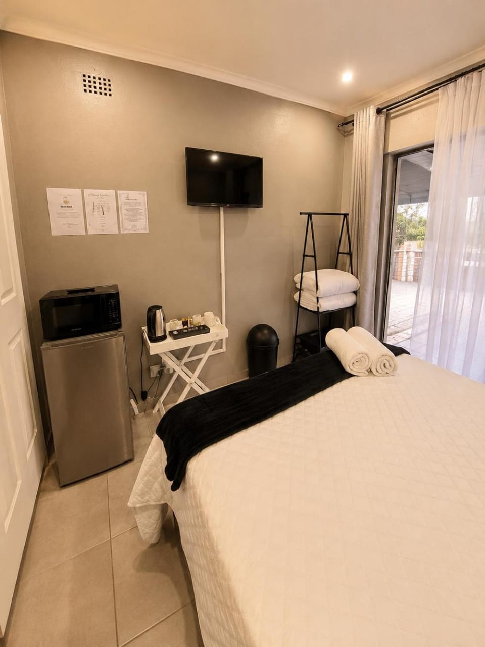 Zhantique Guest House 2- Unit 9 Bed and Breakfast in Gauteng