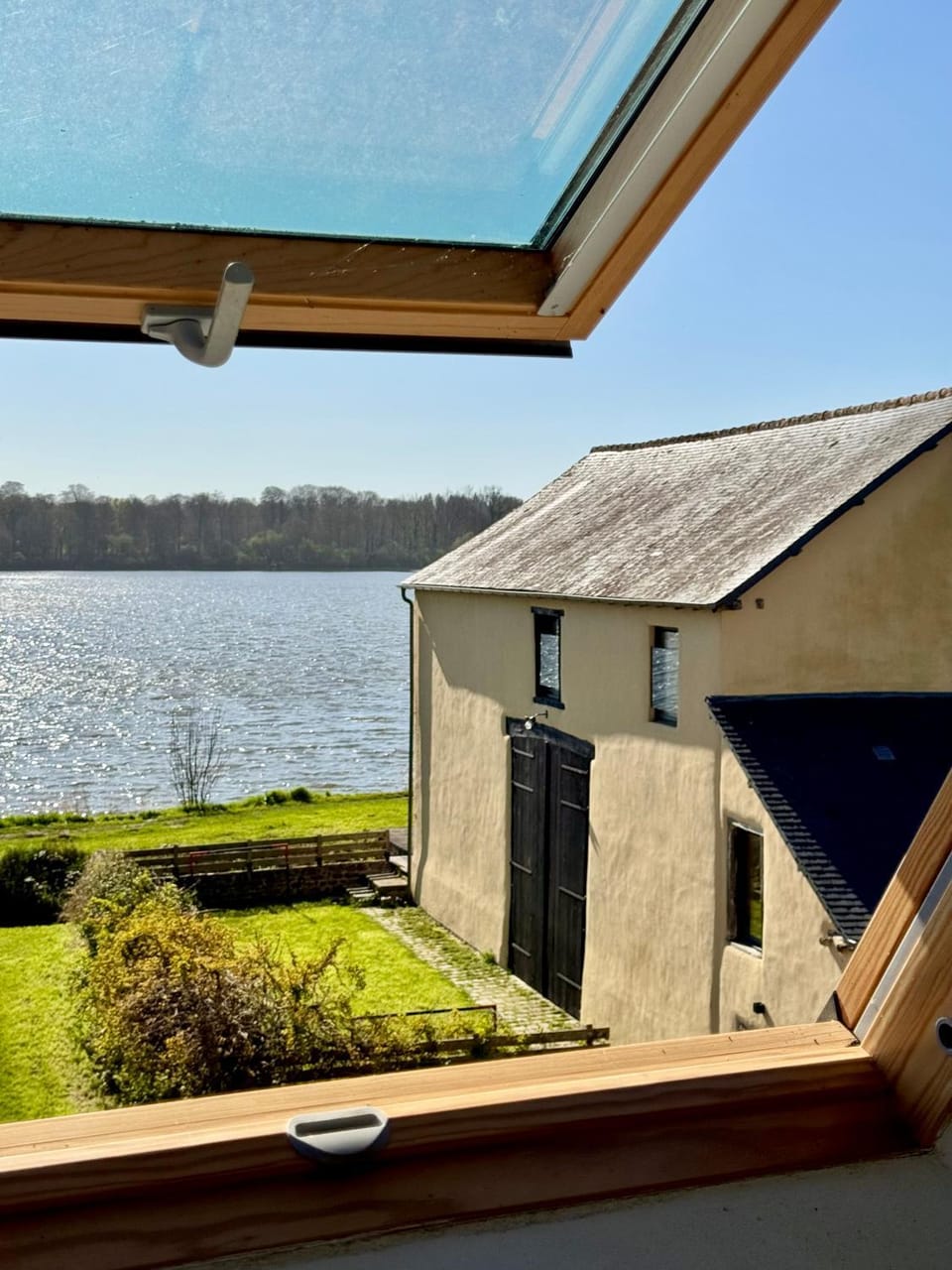 La Maison Galerie, sur le parcours des 11 Ecluses House in Brittany
