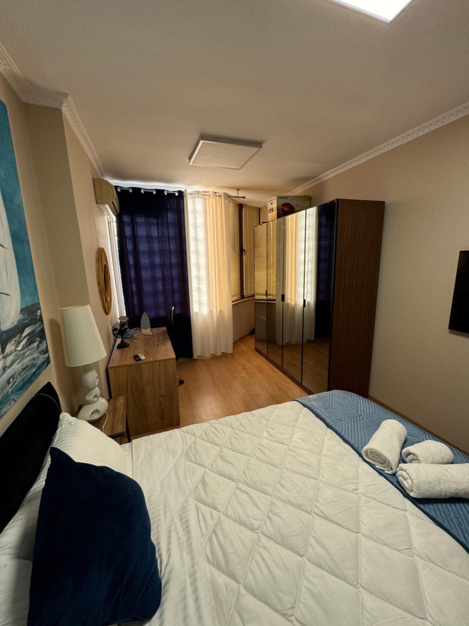 Bed, Photo of the whole room, Bedroom, wardrobe