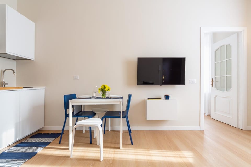 TV and multimedia, Kitchen or kitchenette, Dining area