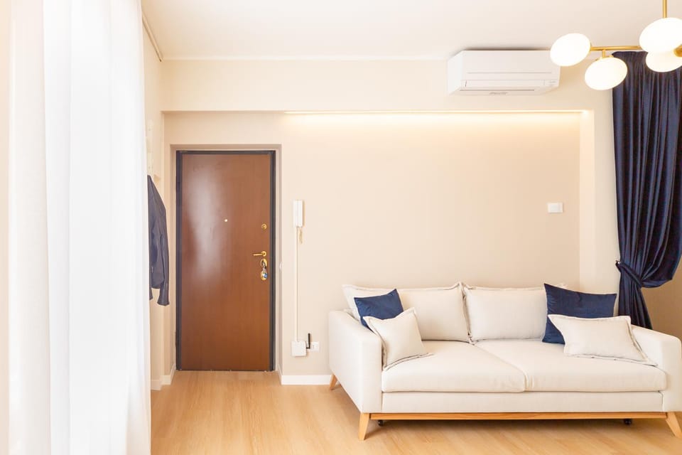 Living room, Seating area, air conditioner