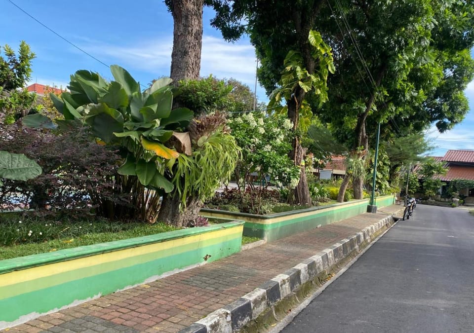 Neighbourhood