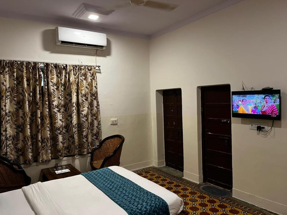 Crown Plaza Heritage Bed and Breakfast in Rajasthan