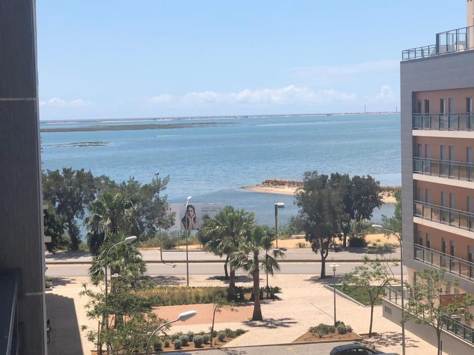 Algarve Ocean Tri-View Luxury Apartment Pool Apartment in Olhão