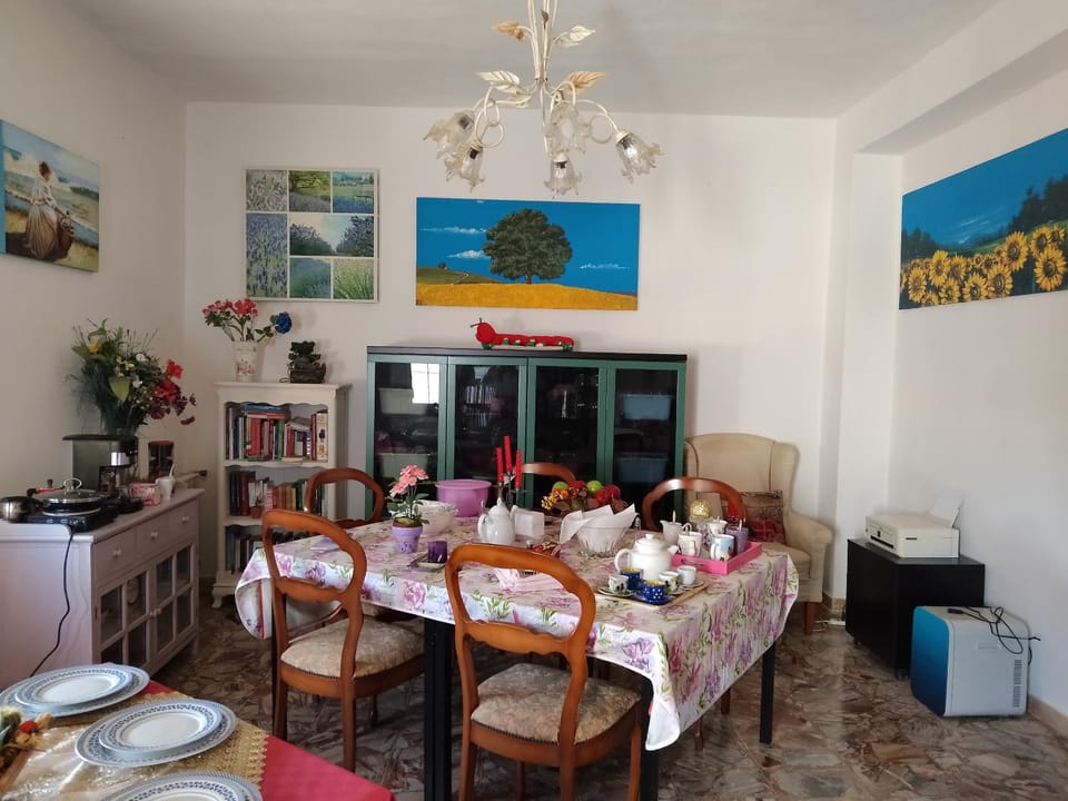 Breakfast, Buffet breakfast, Italian breakfast