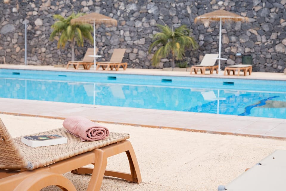 Pool view, Swimming pool, sunbed