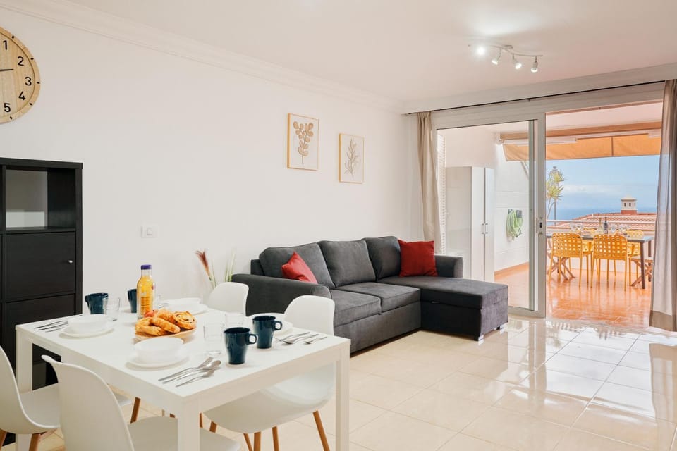 Living room, Sea view