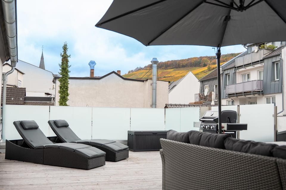 Day, Natural landscape, View (from property/room), Balcony/Terrace, Seating area, Mountain view, sunbed