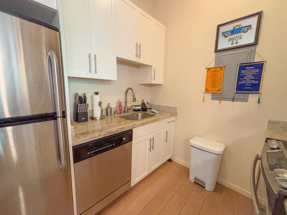 Hawaii Oasis 2-Bedroom at The Cove Waikiki Apartment in Honolulu
