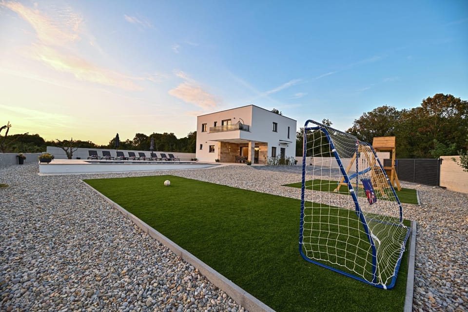 Patio, Garden, Garden view