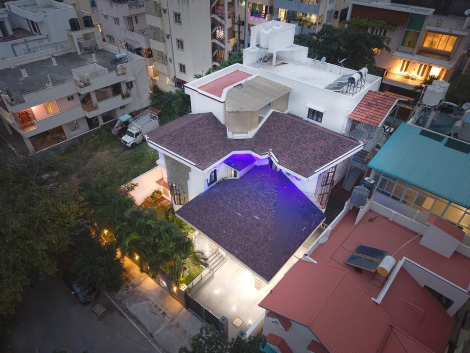 Property building, Bird's eye view
