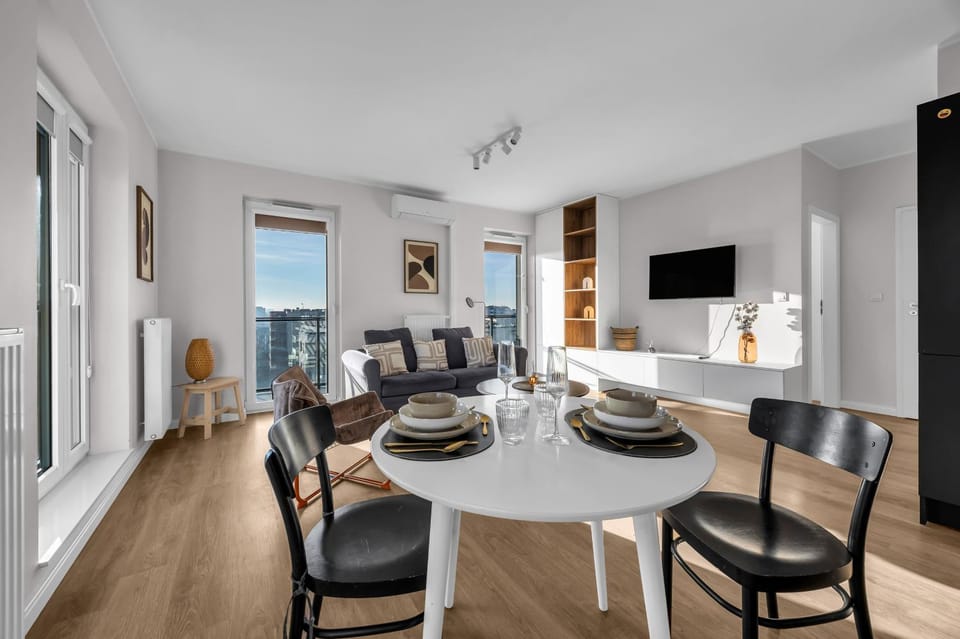 Kitchen or kitchenette, Seating area, Dining area, Evening entertainment