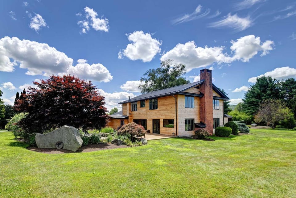 Longpond House Apartment in Salisbury