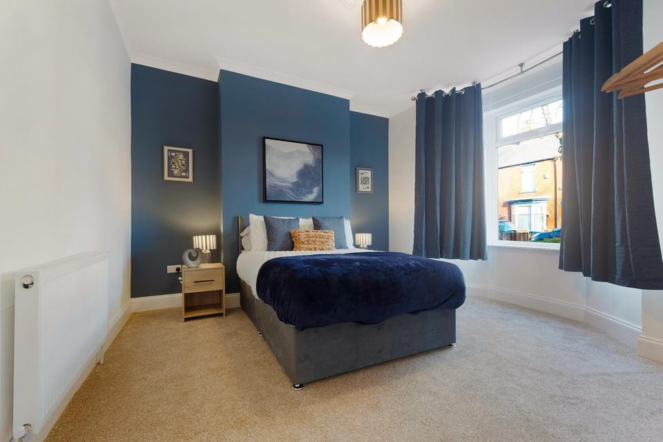 Bed, Bedroom