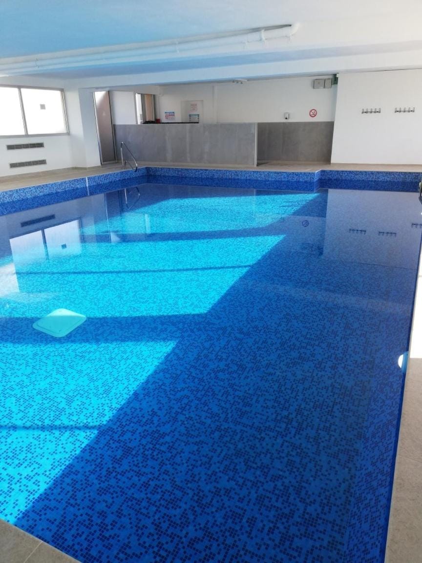 Bord de mer avec piscine intérieure chauffée Apartment in Port-la-Nouvelle