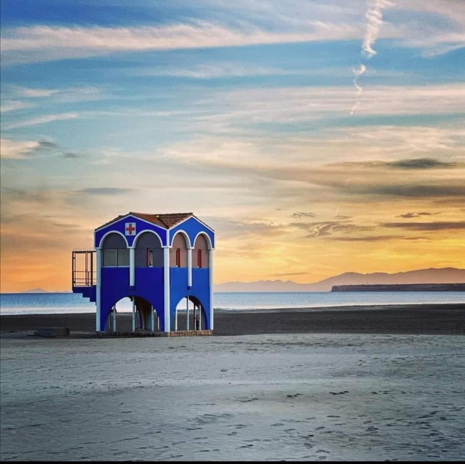 Bord de mer avec piscine intérieure chauffée Apartment in Port-la-Nouvelle
