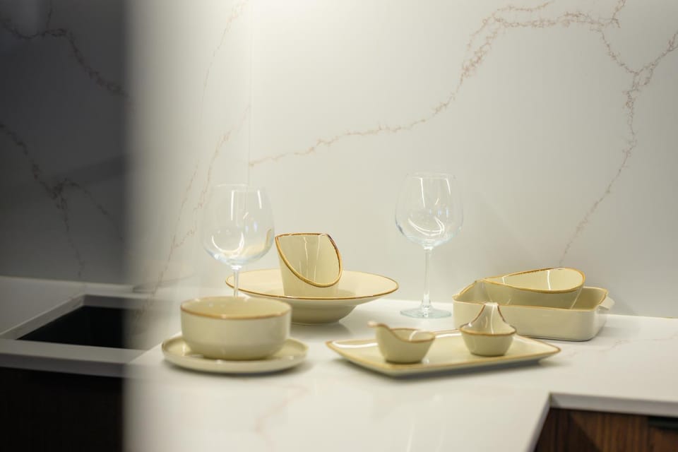 Kitchen or kitchenette, Food and drinks