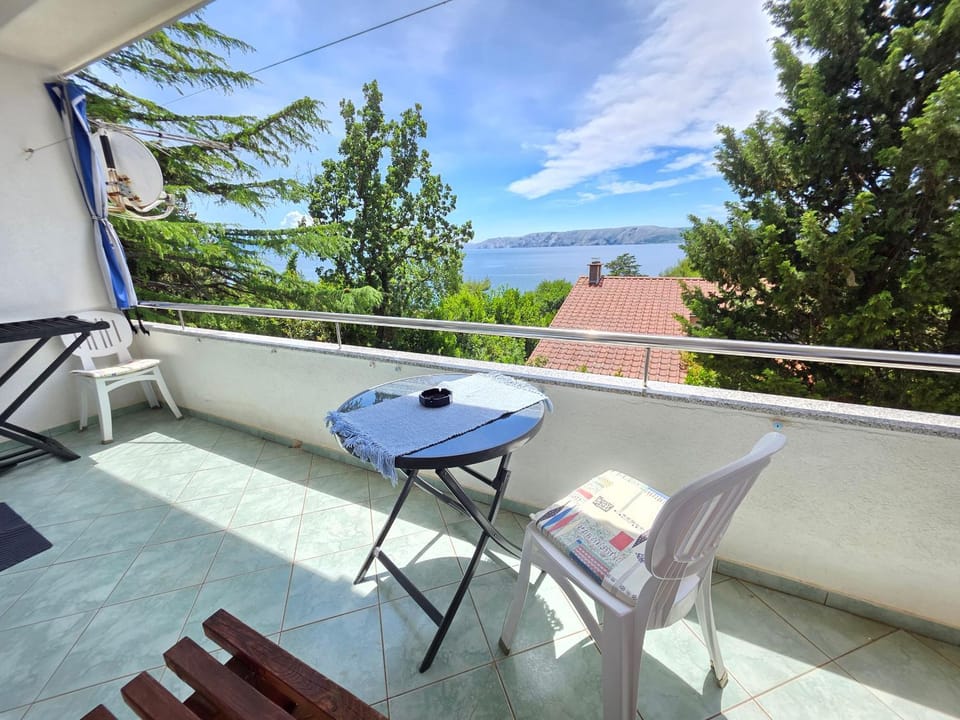 View (from property/room), Balcony/Terrace, Seating area, Sea view