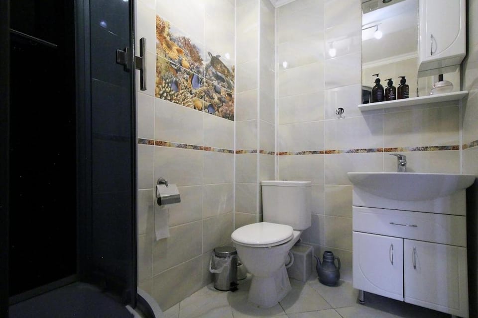 Большая 3 ком кв в двух минутах от ТРЦ Мега Алма-Ата Apartment in Almaty