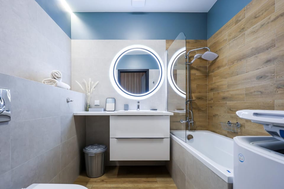 Shower, Toilet, Bathroom, Bath, towels