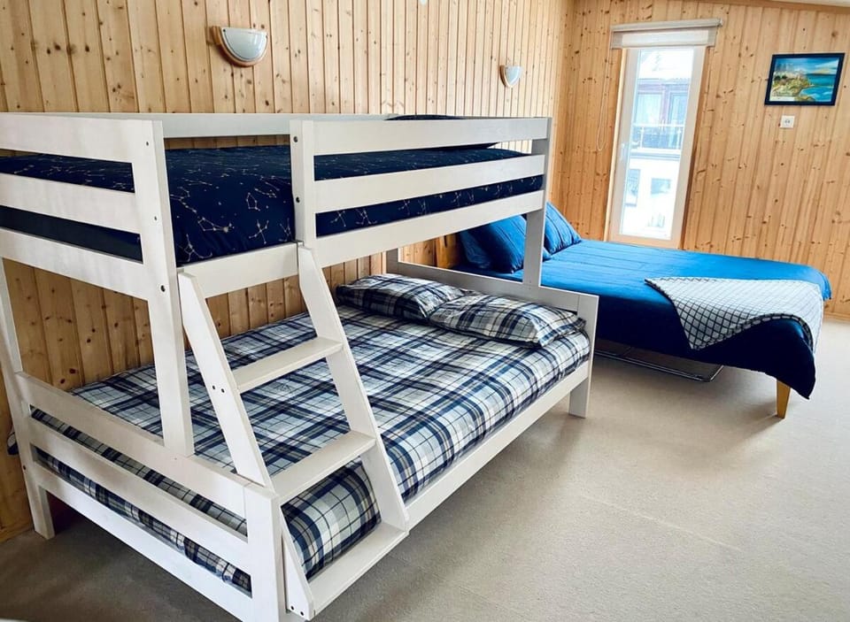Cozy Garden House with a Sauna Apartment in Tallinn