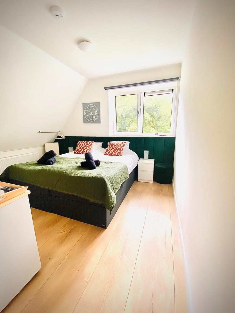 Bed, Bedroom