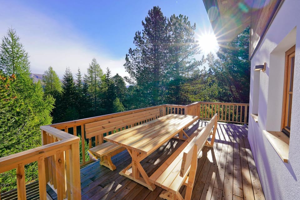 Natural landscape, View (from property/room), Balcony/Terrace
