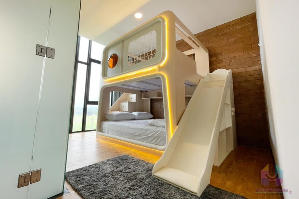 bunk bed