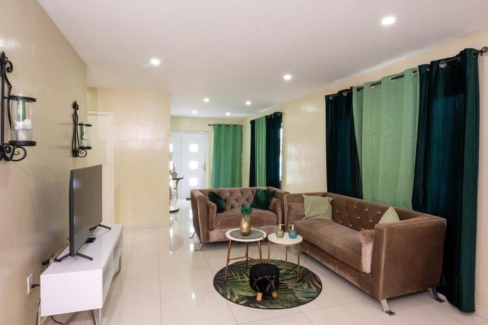 The Blue Nest Apartment in Sint Michiel