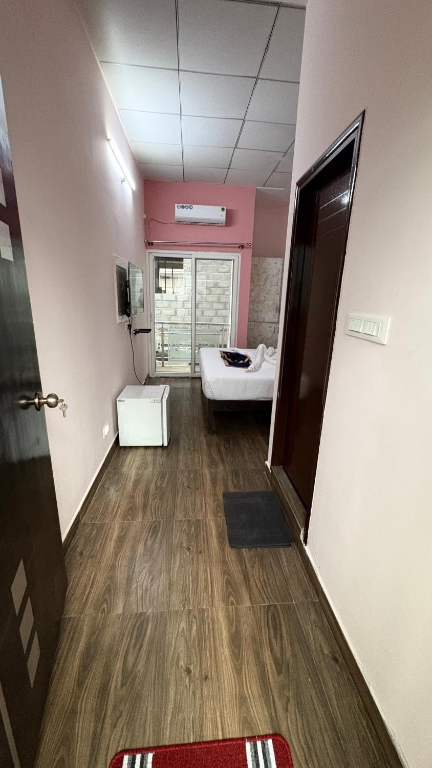 White Rabbit Rooms Hotel in Bengaluru