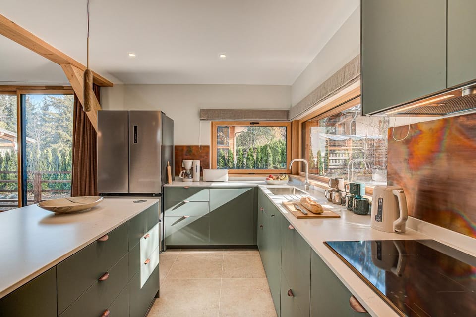 Kitchen or kitchenette, dishwasher, minibar, oven, pet friendly, stove