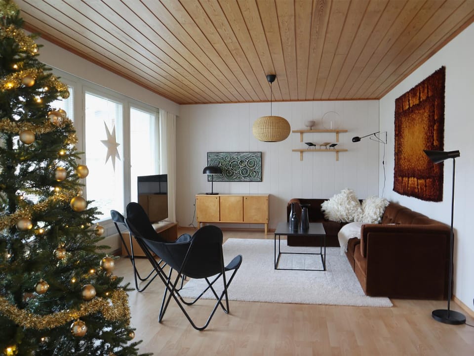 Communal lounge/ TV room, Living room, Seating area