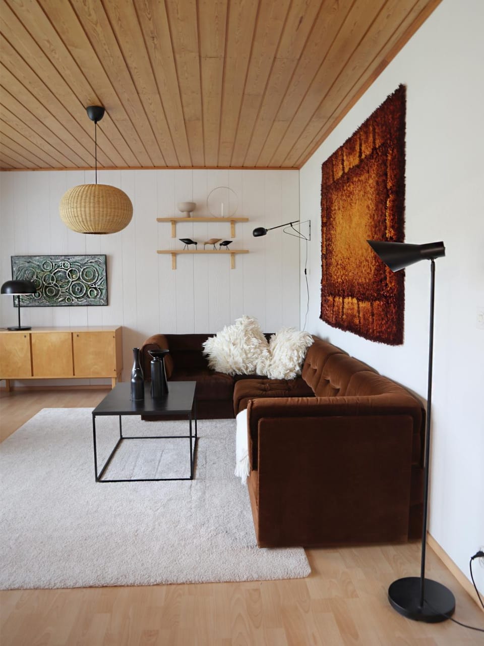 Living room, Seating area