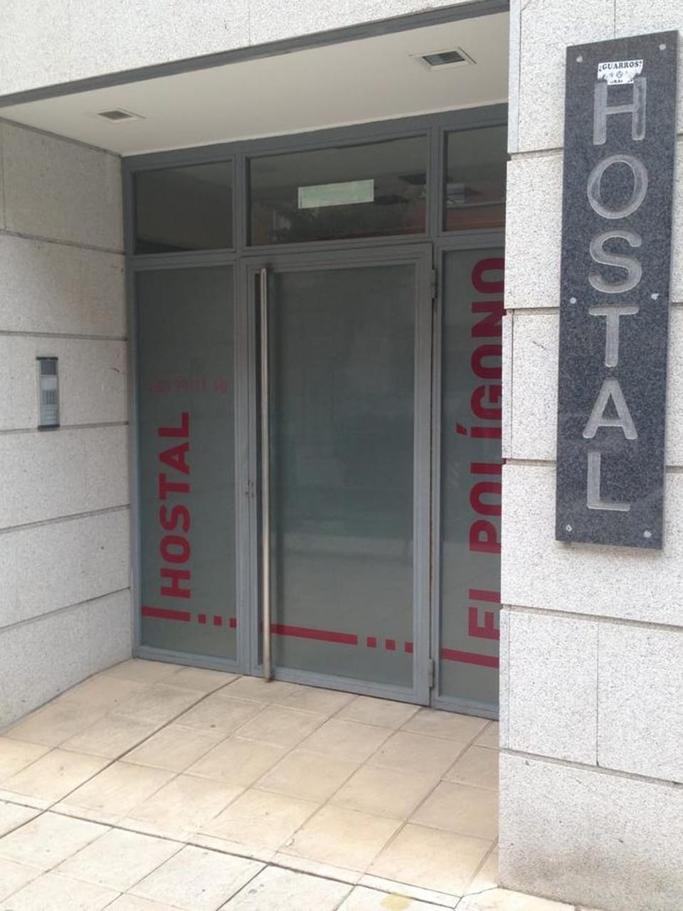 Facade/entrance