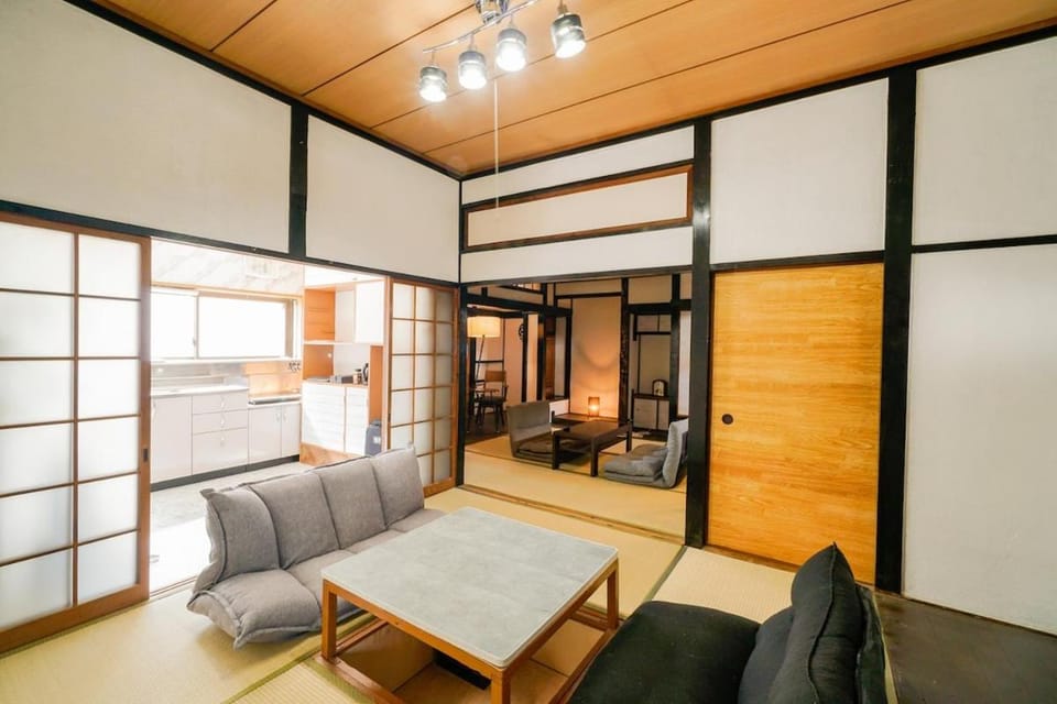灯りの宿 Apartment in Fukuoka Prefecture