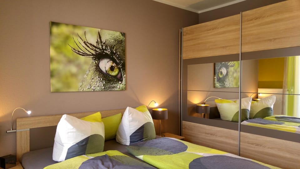 Bed, Other, Photo of the whole room, Bedroom