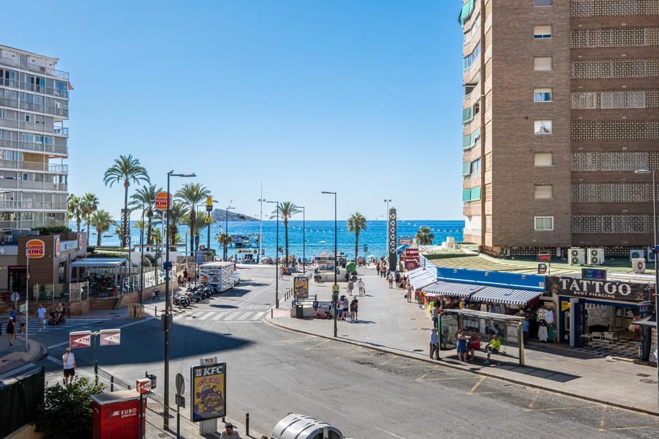 Nearby landmark, Day, People, Neighbourhood, Natural landscape, Beach, City view, Sea view, Street view, Location