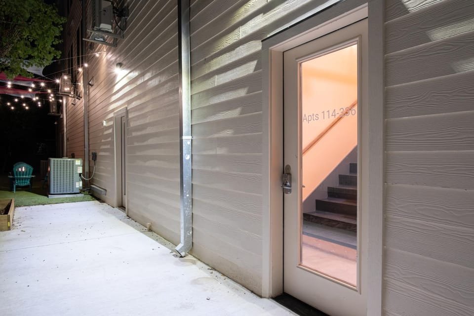 Property building, Facade/entrance