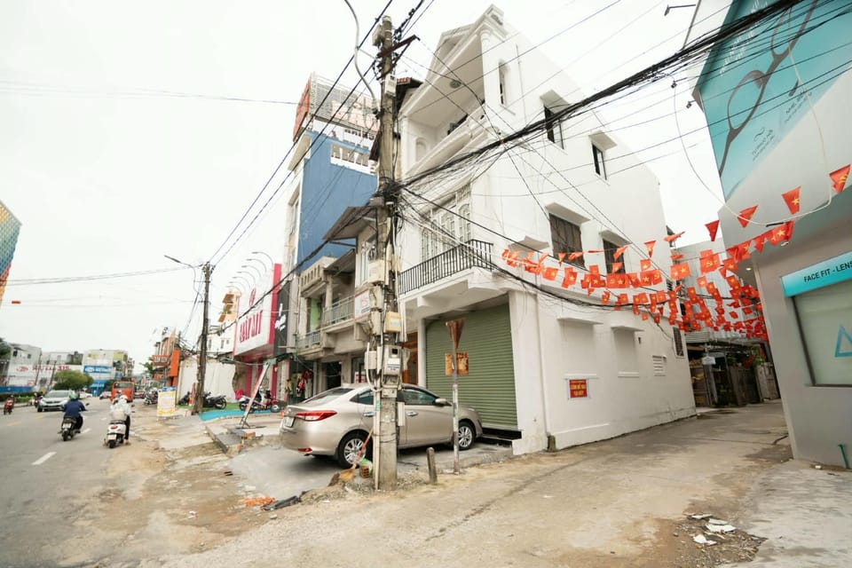 Neighbourhood, City view, Street view