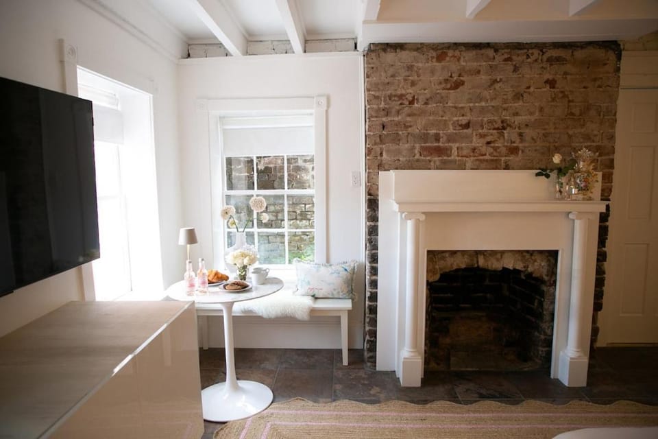 Bosch Huis Rosé Suite House in Savannah
